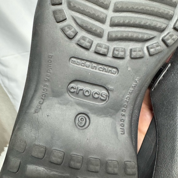 Crocs Black Sandals - Size 9 - Picture 5 of 6